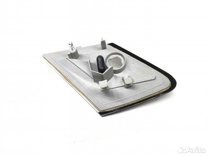 Повторитель поворота передний левый