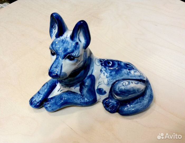 Продаются сувенирные фигурки из гжели