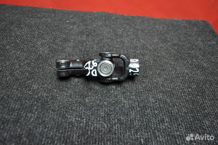 Карданчик рулевой toyota RAV4 ACA21