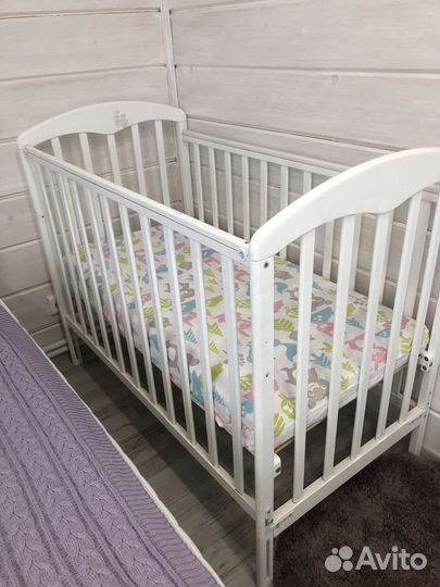 Кроватка детская