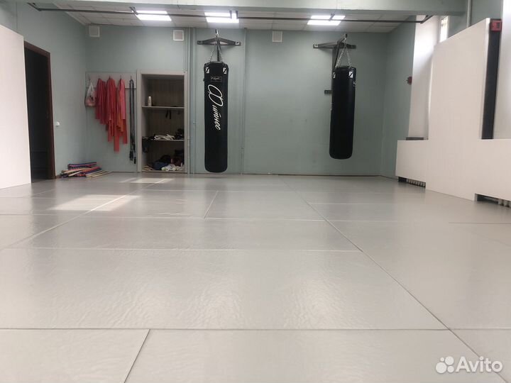 Аренда спортивного зала для единоборств, йоги и др