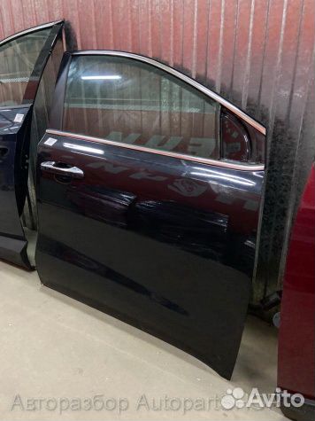 Передняя правая дверь Киа Спортейдж