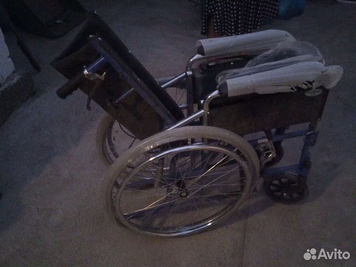 Инвалидная коляска новая
