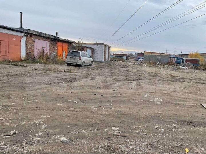 Гараж, > 30 м²