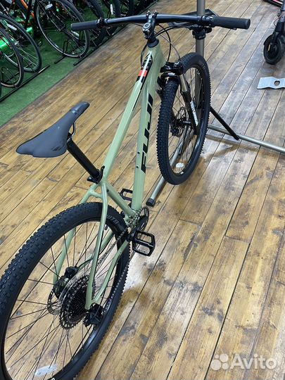 Велосипед MTB Fuji Nevada 1.1 2023 sram