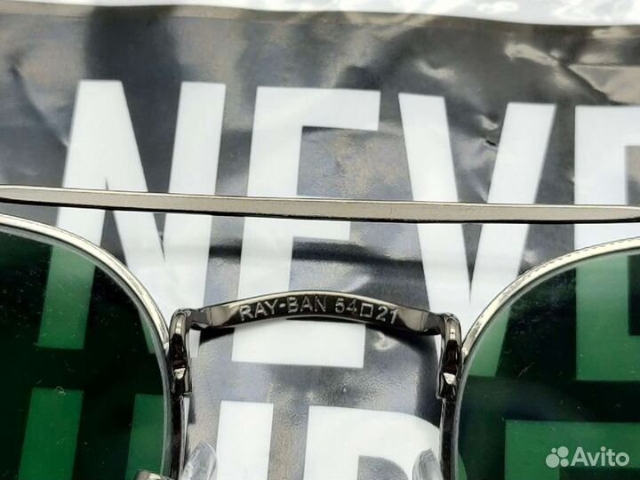 Солнцезащитные очки Ray-Ban