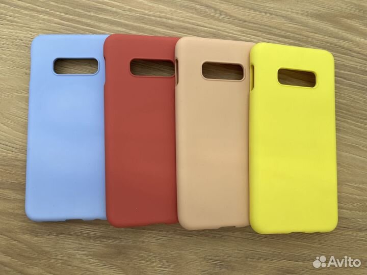 Чехол силиконовый на Samsung S10e