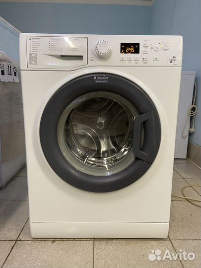Узкая стиральная машина Hotpoint-Ariston на 6 кг
