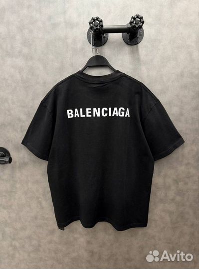 Футболка оверсайз Balenciaga