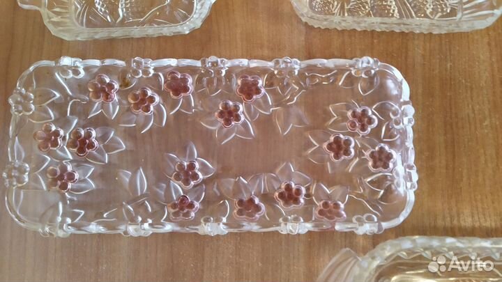 Посуда для сервировки стола