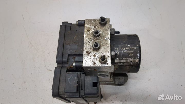 Блок абс, насос Volkswagen Touareg, 2010