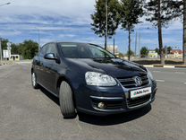 Volkswagen Jetta 1.6 AT, 2010, 172 000 км, с пробегом, цена 840 000 руб.