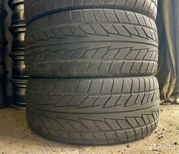 Nitto NT555 245/40 R20