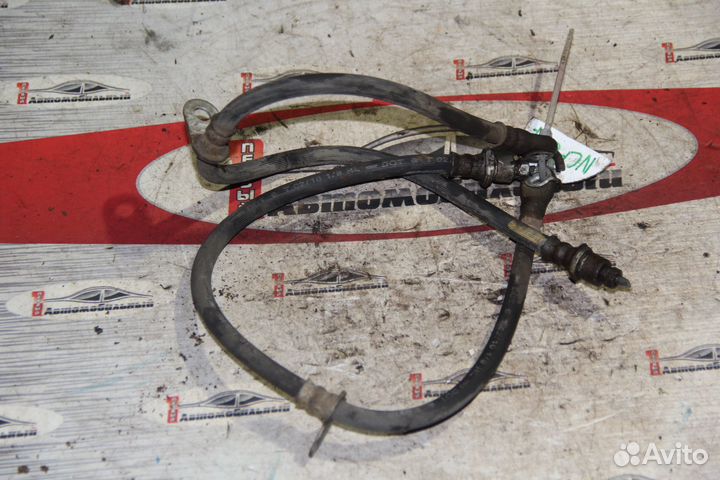 Тормозной шланг перед c Toyota Sienta NCP81G 1NZ-F