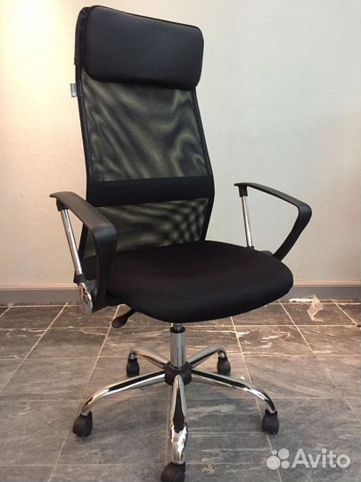 Кресло компьютерное руководителя Бюрократ KB-6N