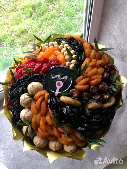 Букет из сухофруктов