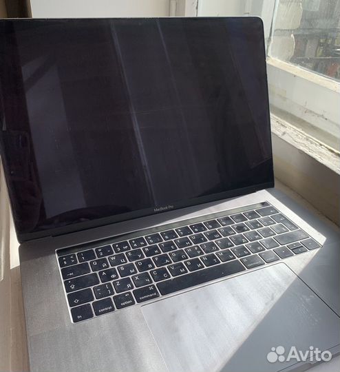 Нерабочий MacBook Pro A1707