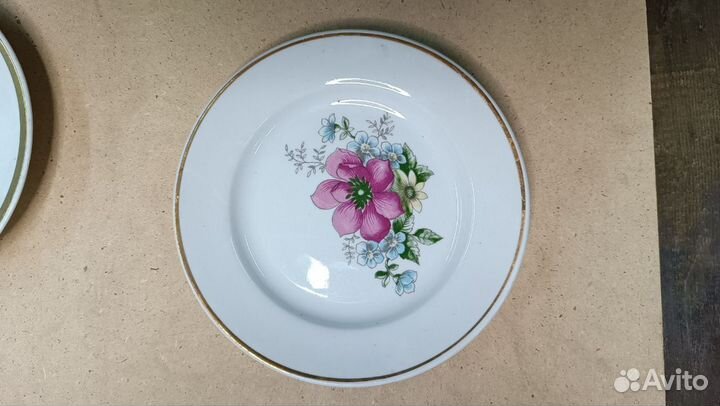 Тарелки фарфор СССР много