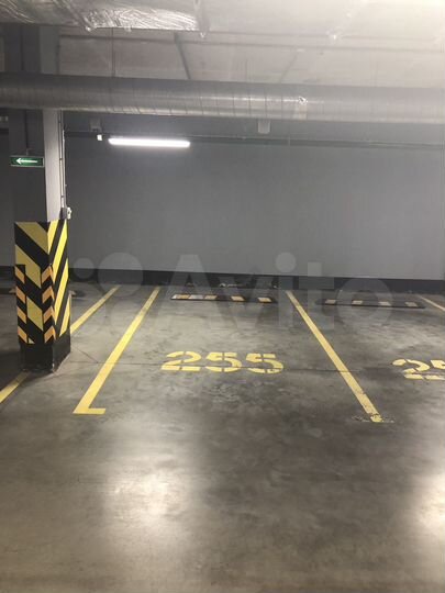 Машиноместо, 15 м²