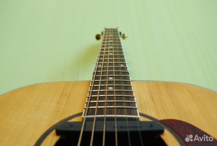 Акустическая гитара мастер В.Новиков (2010г)