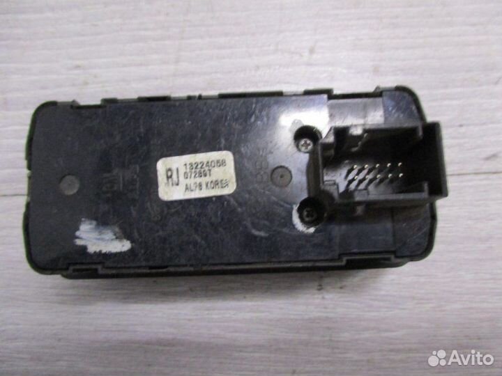 Блок управления стеклоподъемником передний левый