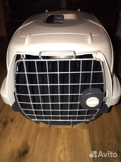 Переноска для кошек пластиковая