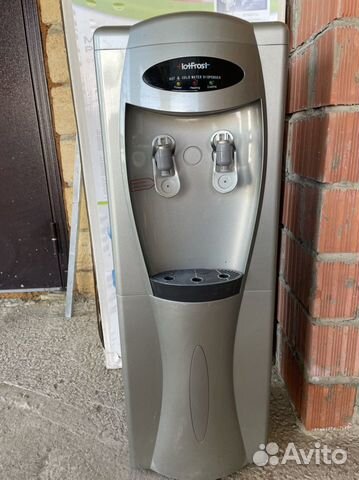 Кулер для воды HotFrost V208