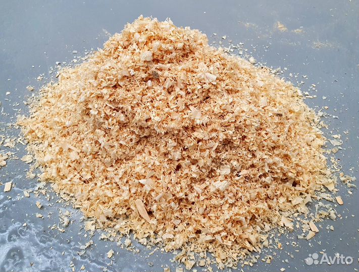 Сухие сосновые опилки в мешках