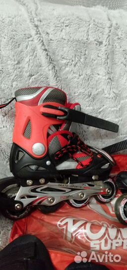 Набор роликовых коньков с комплектом защиты