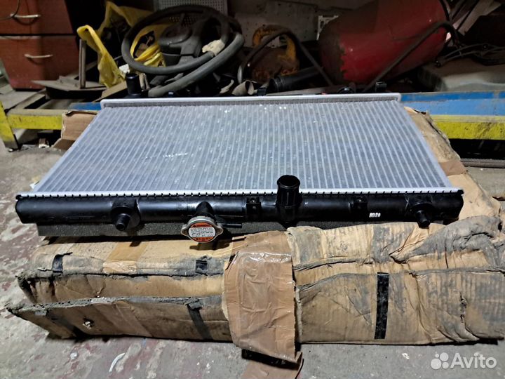 Радиатор охлаждения двигателя для Kia Rio 1