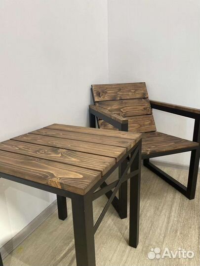 Стеллаж,полка,кресло,стол,кровать.Лофт и не только