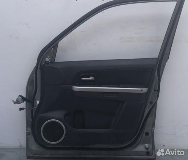Дверь передняя правая Suzuki Grand Vitara 2 2007