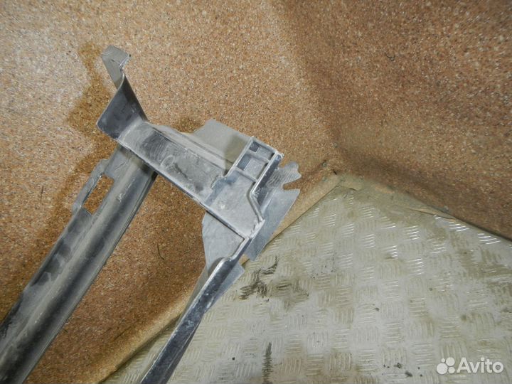 Воздуховод радиатора нижний, Volvo (Вольво) -XC90