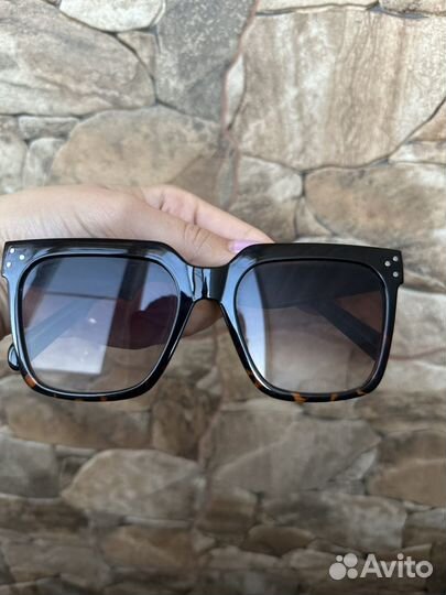 Солнцезащитные очки женские