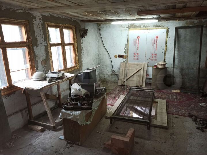 Гараж, > 30 м²