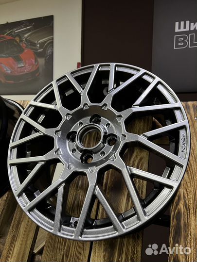 X'trike X-131 7,0\R17 4*100 ET45 d67,1 HSB