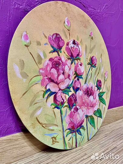 Круглая картина «Пионы»