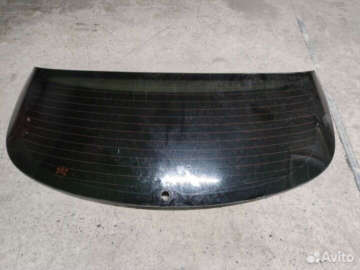 Заднее стекло i 30 (ll поколение)