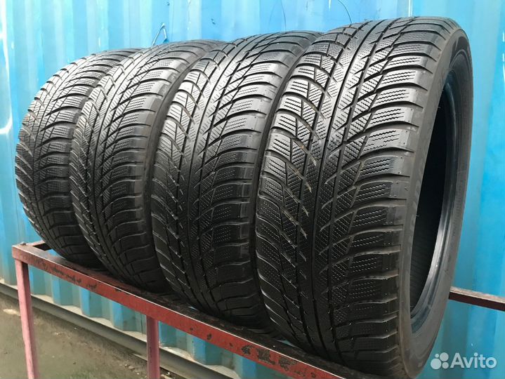 Bridgestone Blizzak LM-001 215/55 R17 94V
