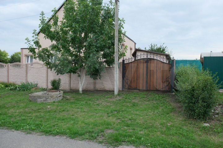 Дом 183 м² на участке 13 сот.