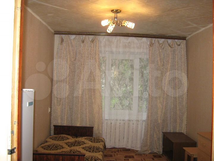 Комната 14 м² в 5-к., 1/5 эт.