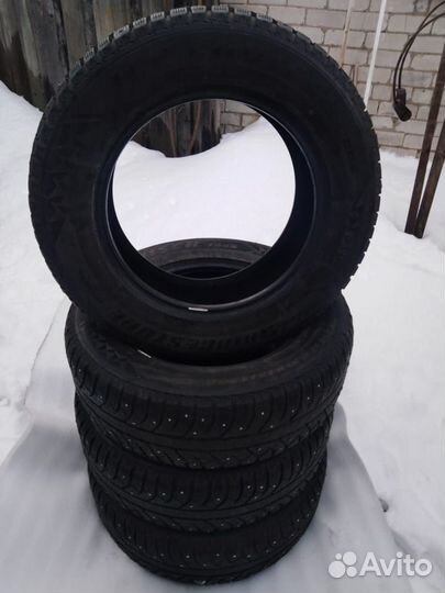 Bridgestone Ice Cruiser 7000 235/65 R17 108