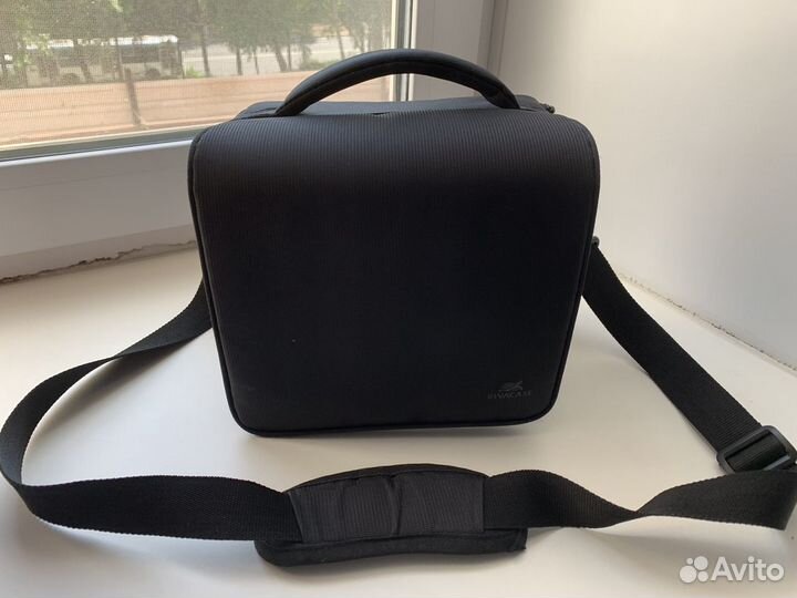 Зеркальный фотоаппарат