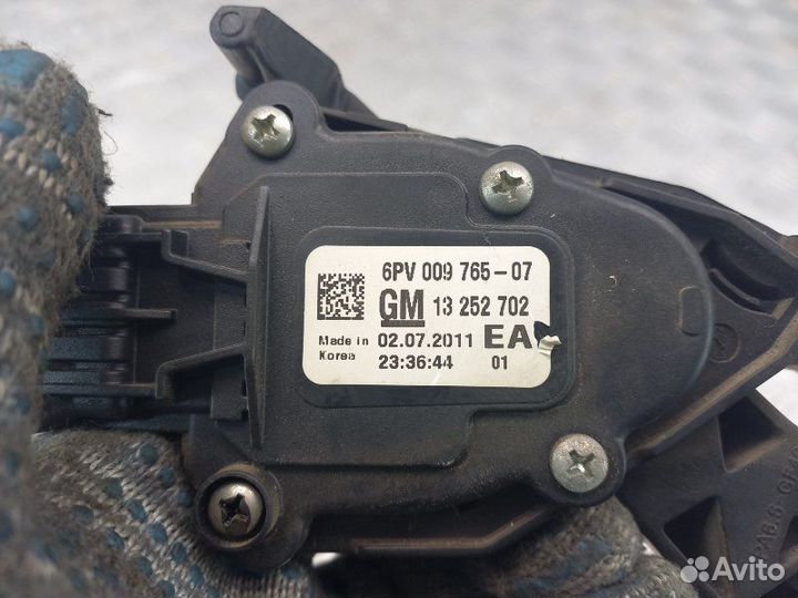 Педаль газа Chevrolet Cruze 1 1.8 F18D4 141Л.С