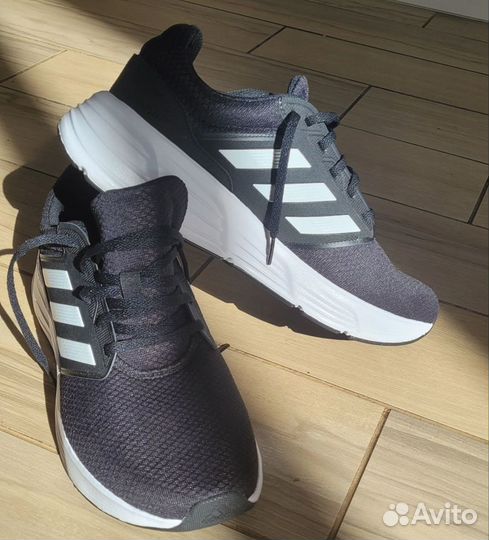 Adidas мужские кроссовки 27,5