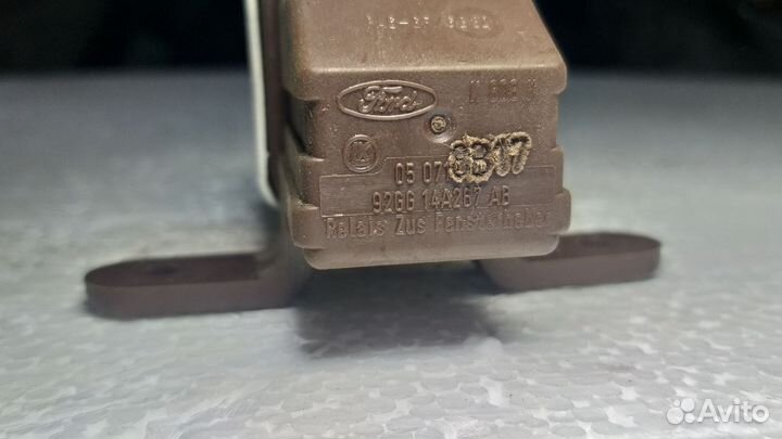 Реле стеклоподъёмника