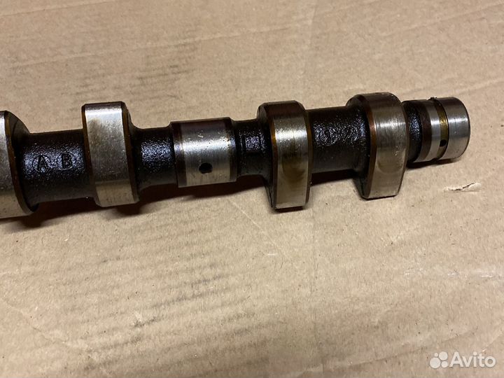 Распредвал впускной Mercedes m119 трамблер