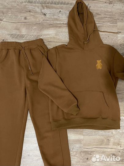 Спортивный костюм женский теплый новый