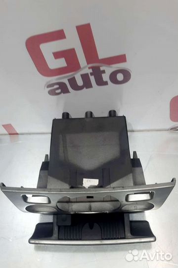 Накладка блока климат контроля Peugeot 308