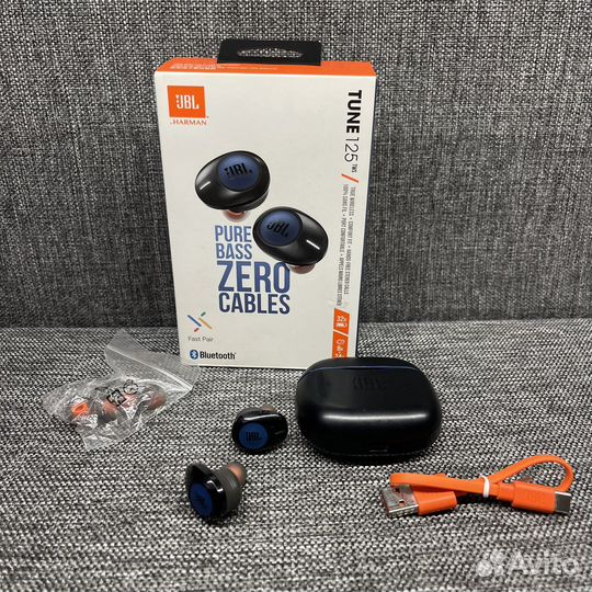 Беспроводные наушники JBL Tune 125 TWS черные б/у